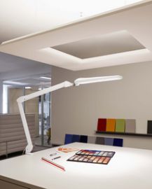 MAUL LED-bureaulamp MAULcraft, met klemvoet, dimbaar